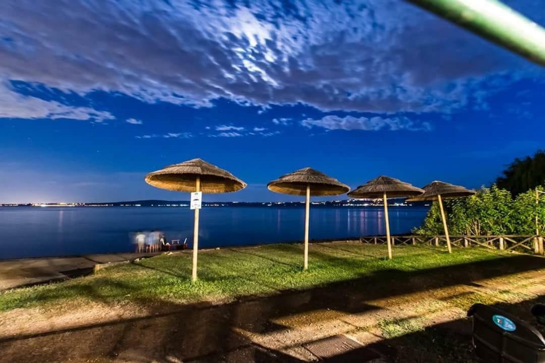 Verde Blu Lakefront Boutique Holiday Apartments Trevignano Romano Exterior foto